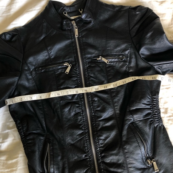 Black faux leather jacket size small - Picture 8 of 8